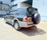 mitsubishi-pajero-small-6