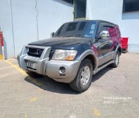 mitsubishi-pajero-small-4