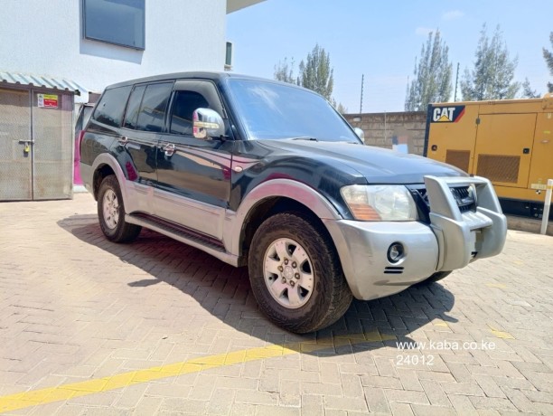 mitsubishi-pajero-big-1