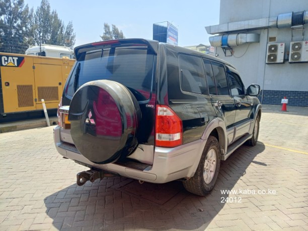 mitsubishi-pajero-big-9