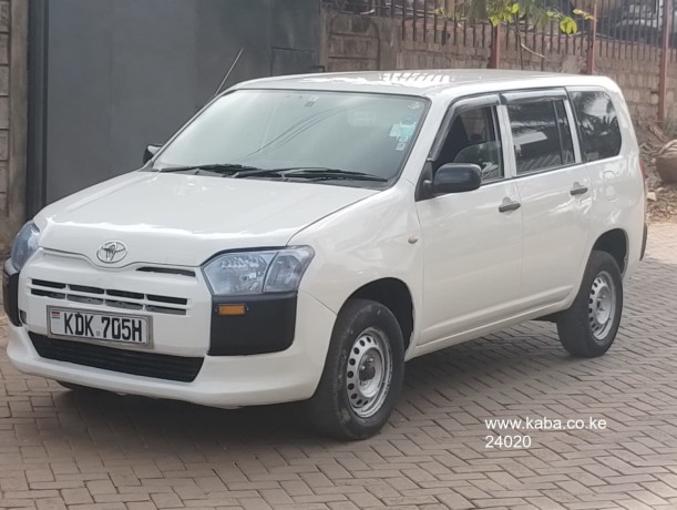 a-clean-locally-used-toyota-probox-big-4