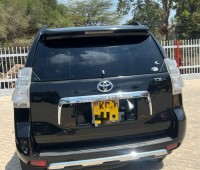 a-clean-well-maintained-toyota-prado-small-2