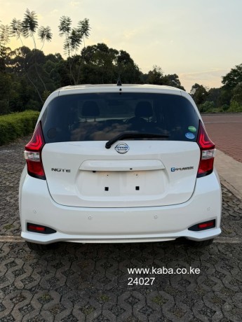 2019-nissan-note-e-power-big-6