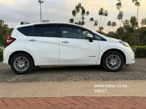 2019-nissan-note-e-power-big-4