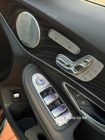 2020-mercedes-benz-c200-amg-sunroof-big-6