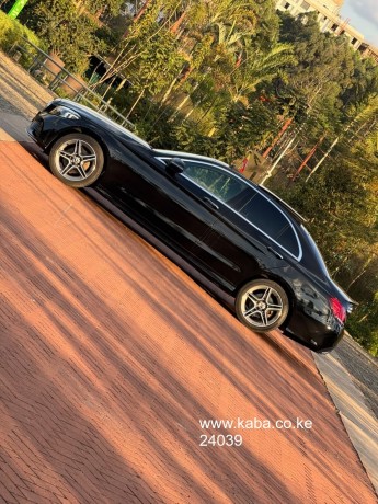 2020-mercedes-benz-c200-amg-sunroof-big-7