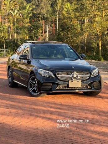 2020-mercedes-benz-c200-amg-sunroof-big-0