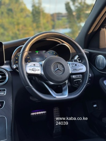 2020-mercedes-benz-c200-amg-sunroof-big-4