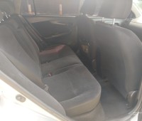 toyota-fielder-small-8