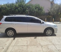 toyota-fielder-small-4
