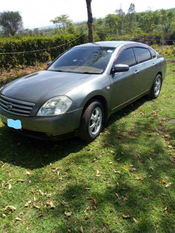 2005-nissan-teana-big-1