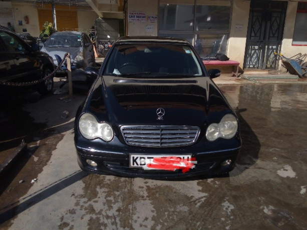 local-used-mercedes-benz-cla-class-2005-big-3