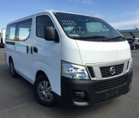 2014-nissan-caravan-small-0