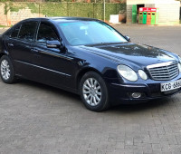 2009-mercedes-benz-e300-small-1