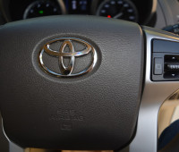 2013-toyota-land-cruiser-prado-small-9