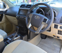 2013-toyota-land-cruiser-prado-small-15