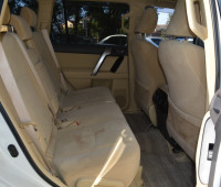 2013-toyota-land-cruiser-prado-small-6