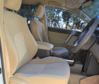 2013-toyota-land-cruiser-prado-small-7