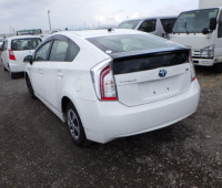 toyota-prius-small-2