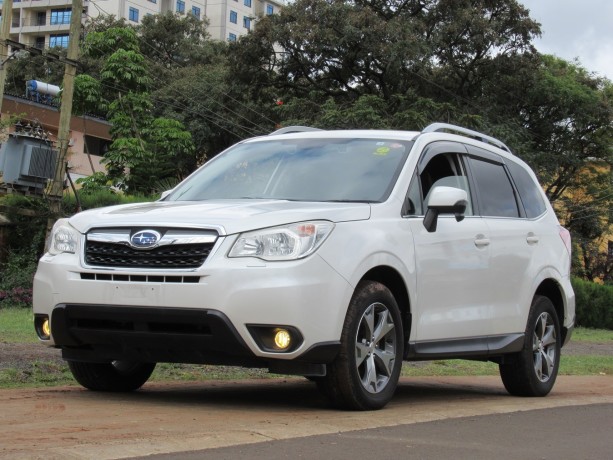 subaru-forester-2014-model-pearl-white-color-excellent-condition-big-1