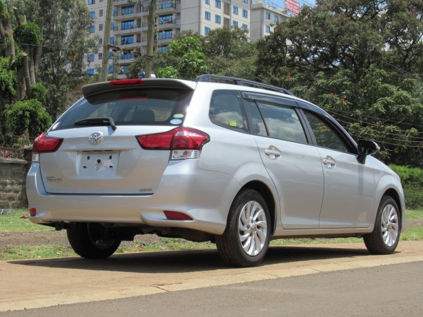 toyota-fielder-2015-model-silver-color-excellent-condition-big-2