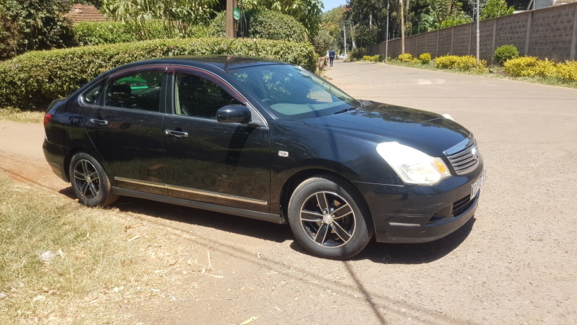 nissan-bluebird-big-0