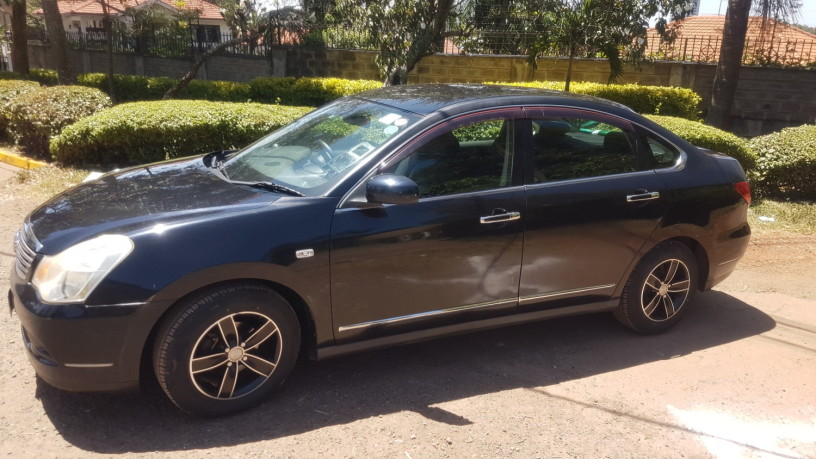 nissan-bluebird-big-1