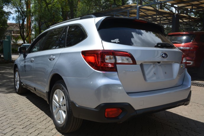 2015-subaru-outback-big-2