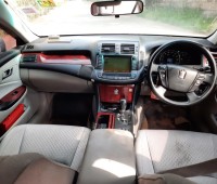 toyota-crown-small-6