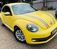 volkswagen-beetle-tsi-small-7