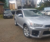 mitsubishi-outlander-small-1