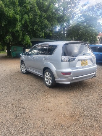 mitsubishi-outlander-big-4