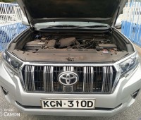 toyota-prado-small-4