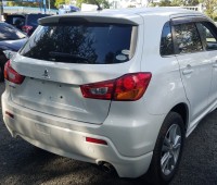 mitsubishi-rvr-small-9