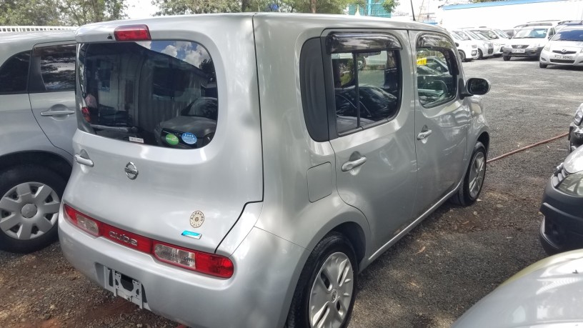 nissan-cube-big-2