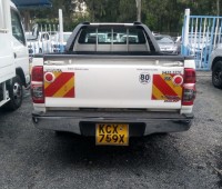 toyota-hilux-small-6