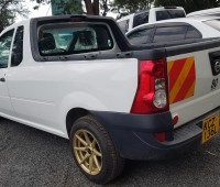 nissan-np200-pick-up-small-6