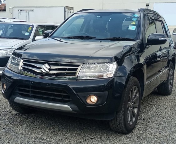 suzuki-escudo-2015-ksh-2430000-big-0