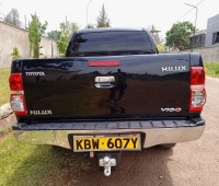 toyota-hilux-for-sale-small-4
