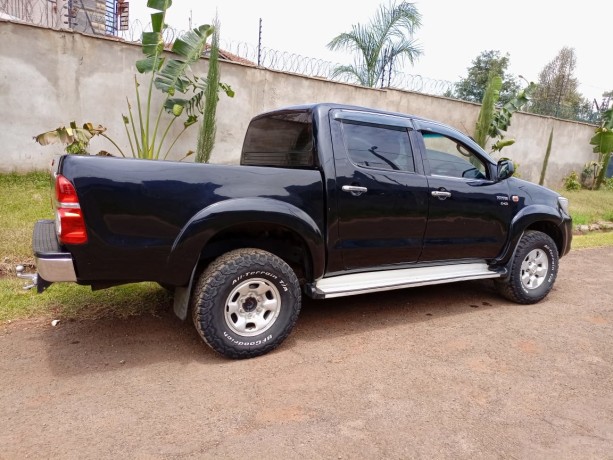 toyota-hilux-for-sale-big-0