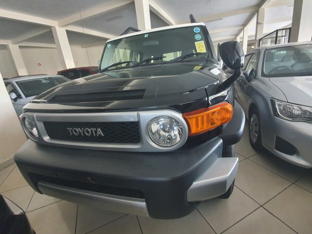 2014-toyota-fj-cruiser-for-sale-big-0