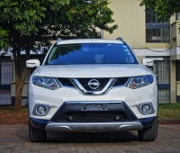nissan-x-trail-2014-sv-premium-pearl-white-small-0