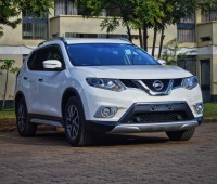 nissan-x-trail-2014-sv-premium-pearl-white-small-2