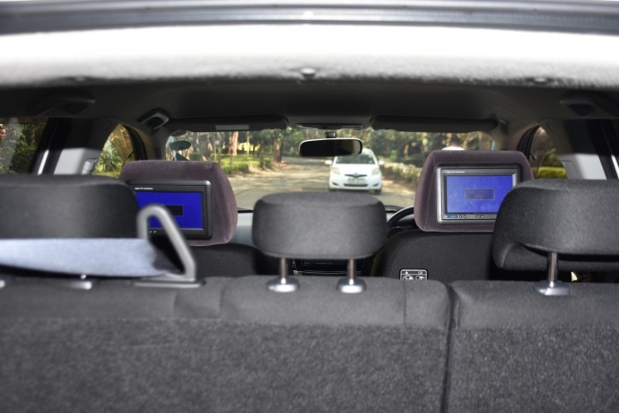 mitsubishi-rvr-2015-white-big-7