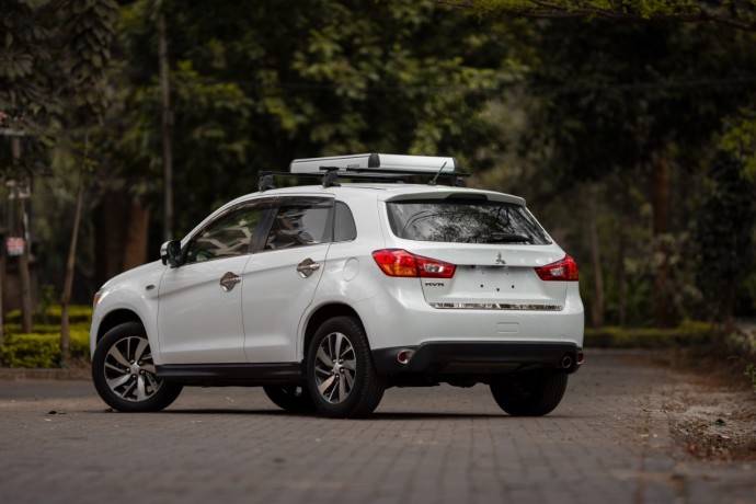 mitsubishi-rvr-2015-white-big-2