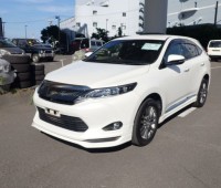toyota-harrier-2015-white-small-0