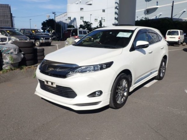 toyota-harrier-2015-white-big-0