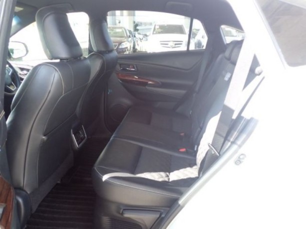 toyota-harrier-2015-white-big-5