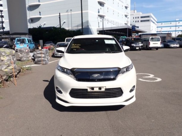 toyota-harrier-2015-white-big-2